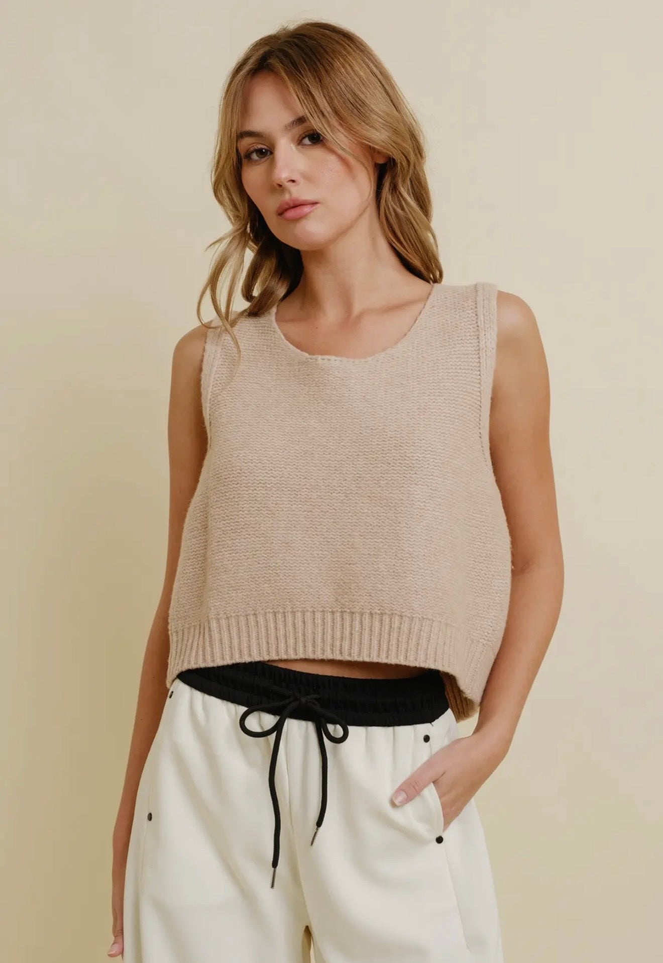 Bow Tie Sleeveless Sweater